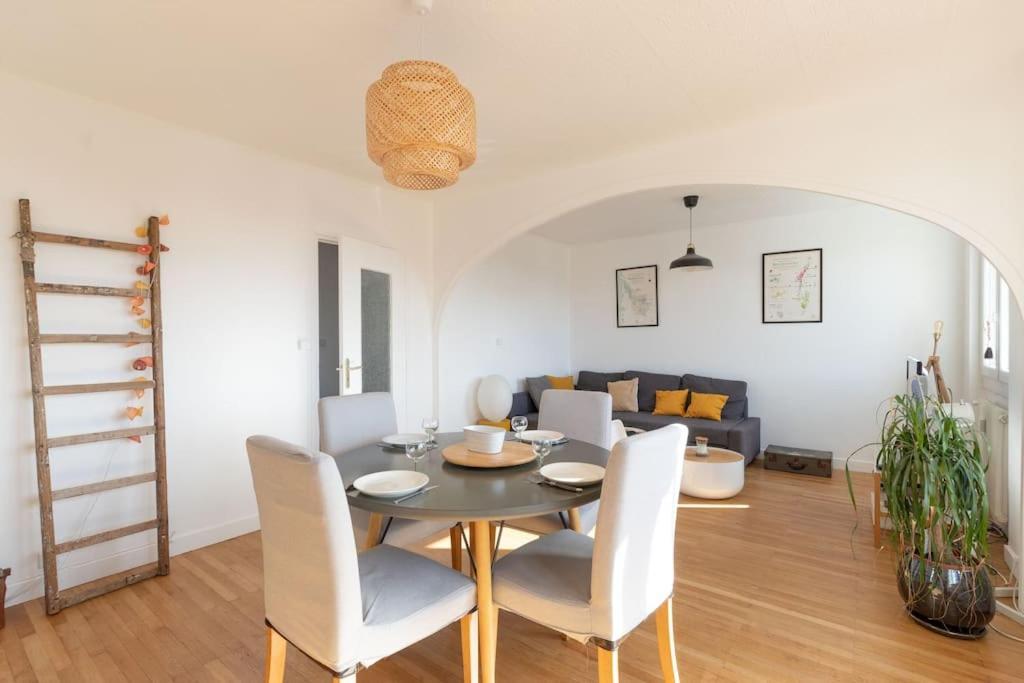 Cabana & Grand Appartement Cosy - Parking & Balcon Villefranche-sur-Saône Exterior photo